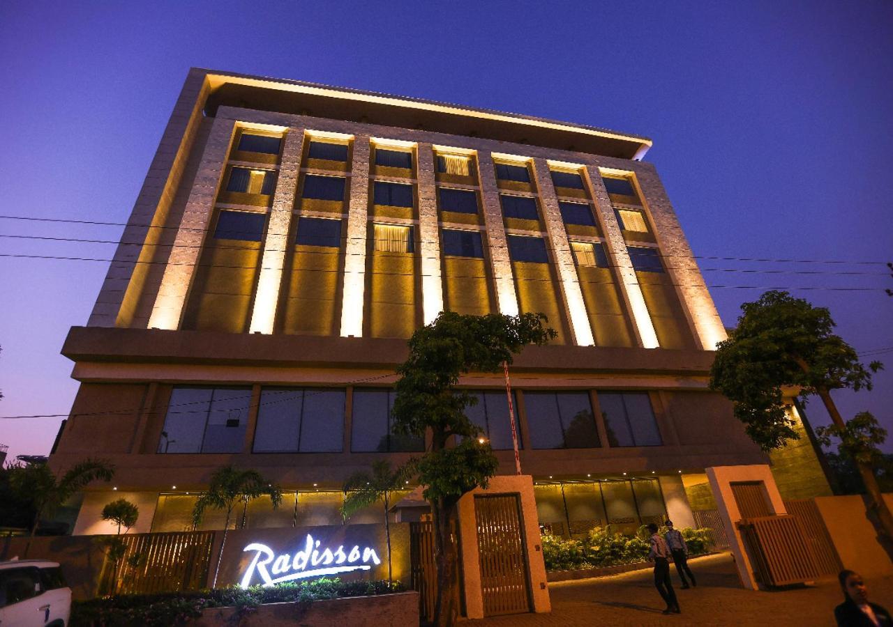 Radisson Bhopal Hotel Exterior photo